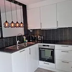 With Parking And Terrace Vakantiehuis *