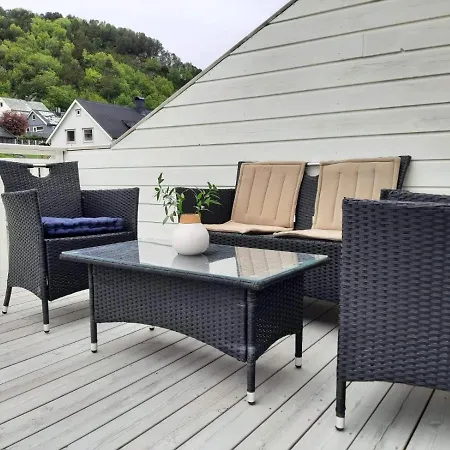 With Parking And Terrace Holiday home *
